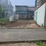 HÀNG HIẾM ĐA TỐN – KHUÔN HOA HẬU, Ô TÔ ĐỖ CỬA
